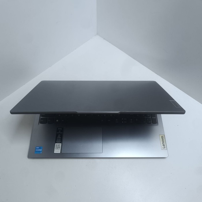 Ноутбук Lenovo Ideapad Slim 3 15IAH8