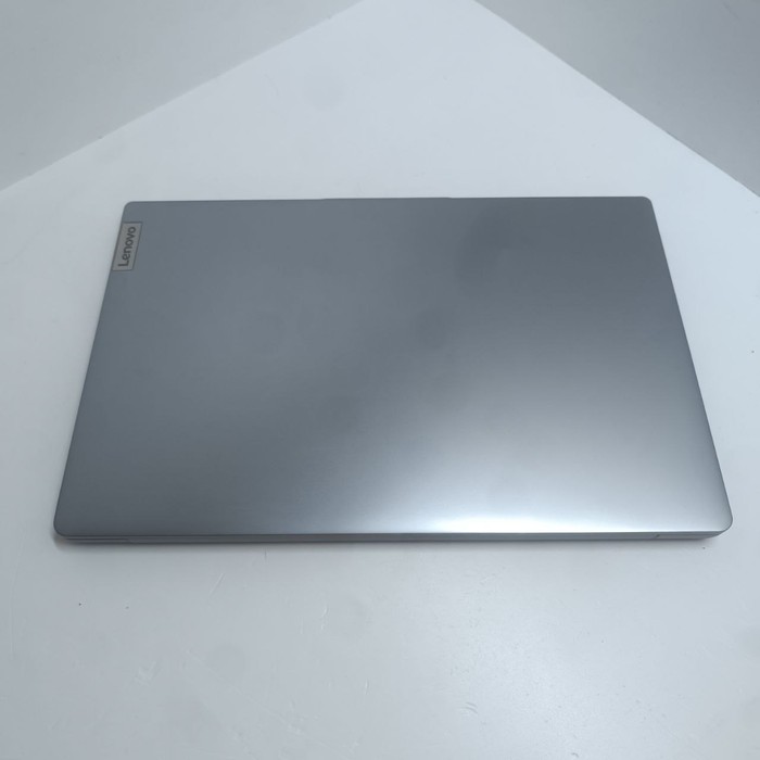 Ноутбук Lenovo Ideapad Slim 3 15IAH8