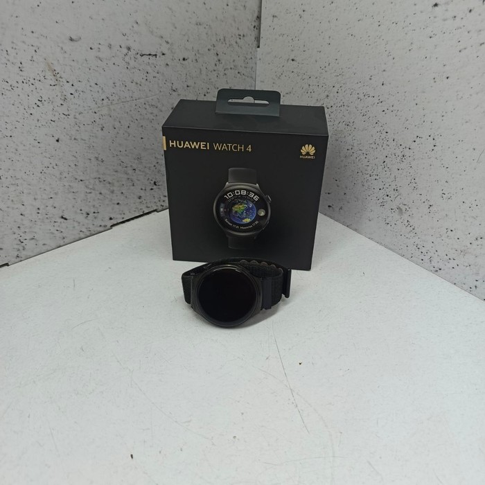 Смарт-часы Huawei Watch 4