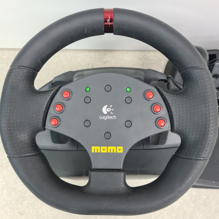 Руль игровой Logitech momo racing