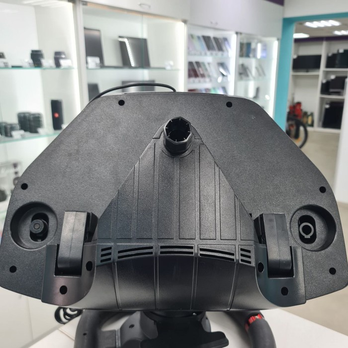 Руль игровой Logitech momo racing