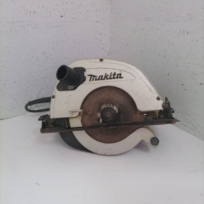 Циркулярная пила Makita 5704R