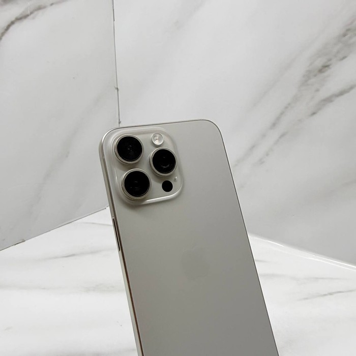 Смартфон Apple iPhone 15 Pro Max 8/256 Серый