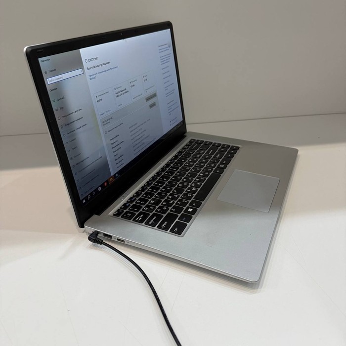 Ноутбук Default String