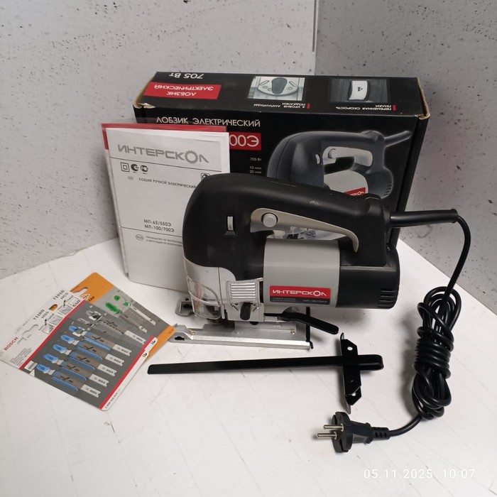 Лобзик Интерскол МП-100/700Э