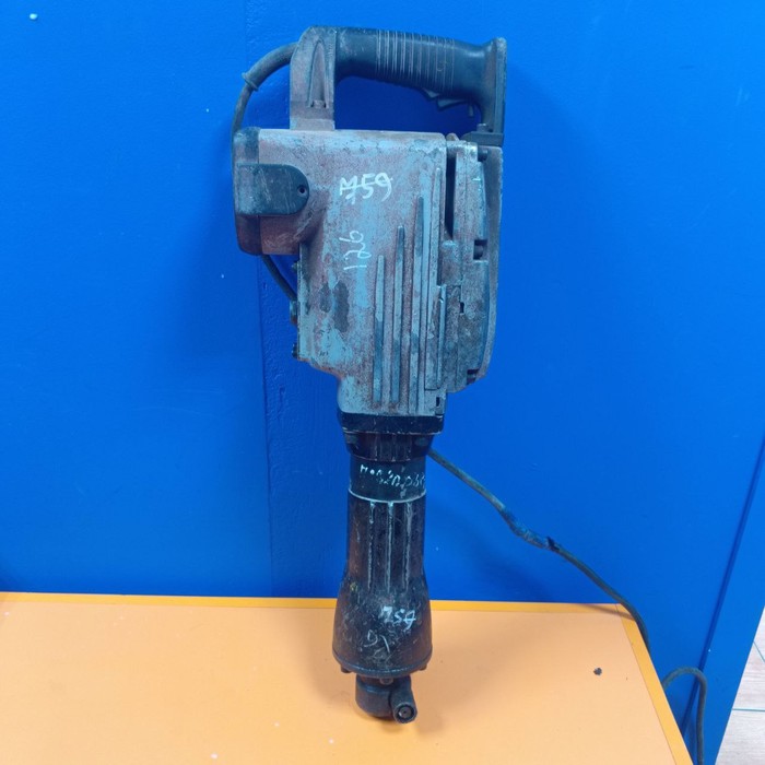 Отбойный молоток Интерскол М-25/1500