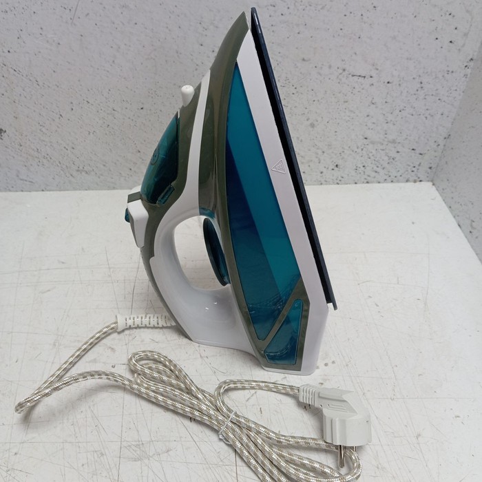 Утюг BBK ISE-2401\2402
