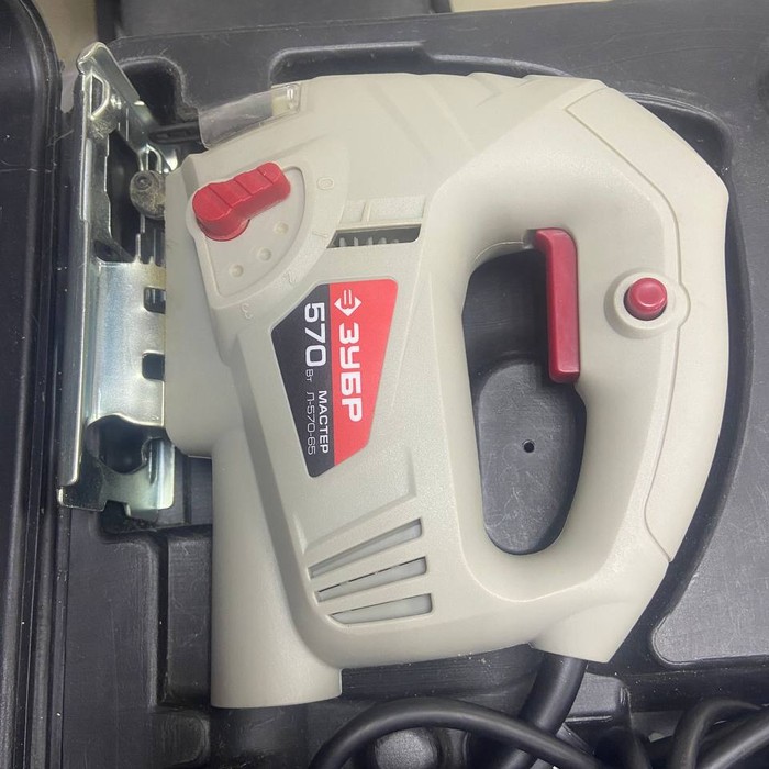 Электролобзик Зубр Л-570