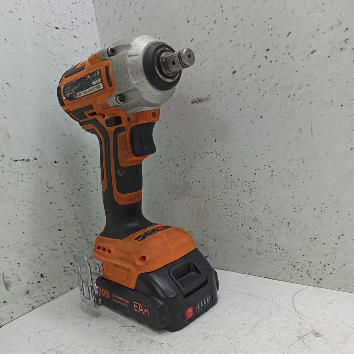 Гайковерт Вихрь АГ-300/20Li