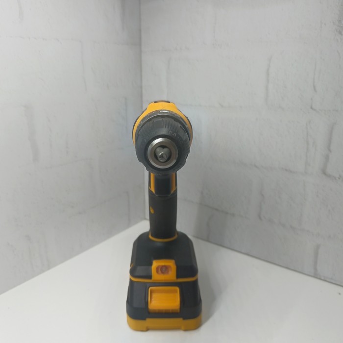 Шуруповерт Deko DKCD20FU-Li