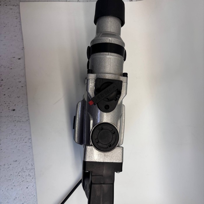 Перфоратор Makita MXH-950