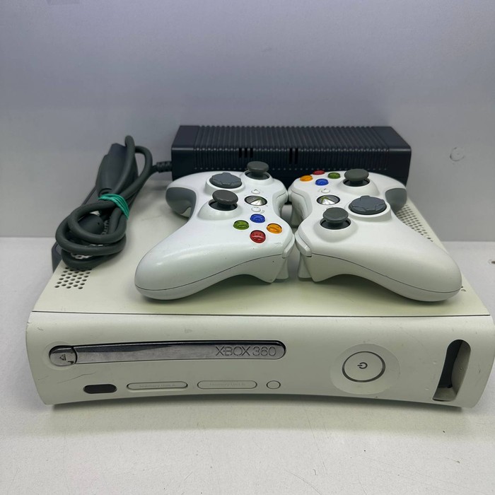 Игровая приставка Microsoft Xbox 360 250 ГБ