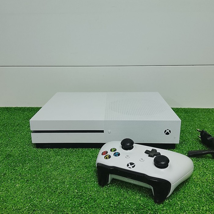 Игровая приставка Microsoft Xbox One S