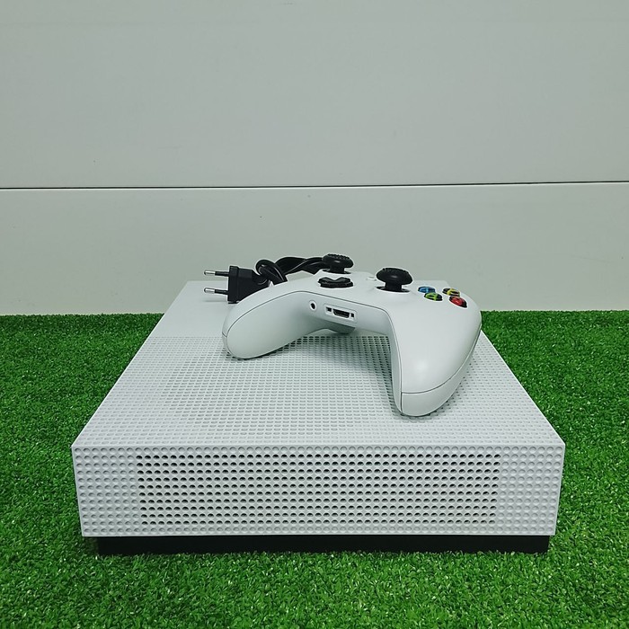 Игровая приставка Microsoft Xbox One S
