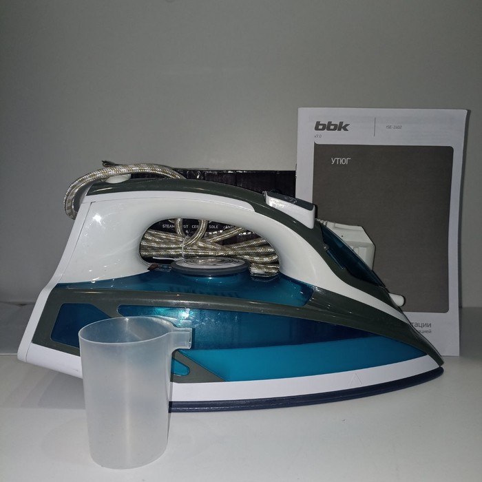 Утюг BBK ISE-2401\2402