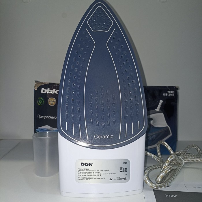 Утюг BBK ISE-2401\2402
