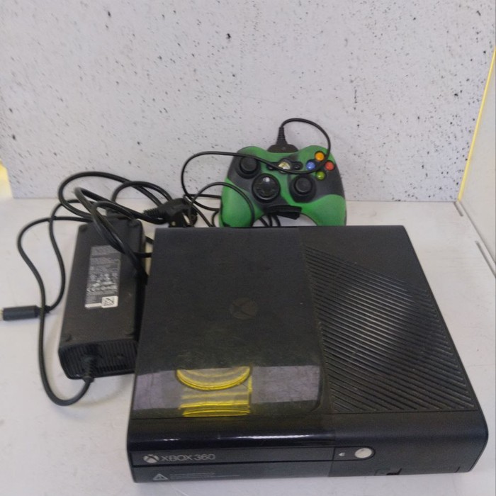 Игровая приставка Microsoft Xbox 360 500 ГБ