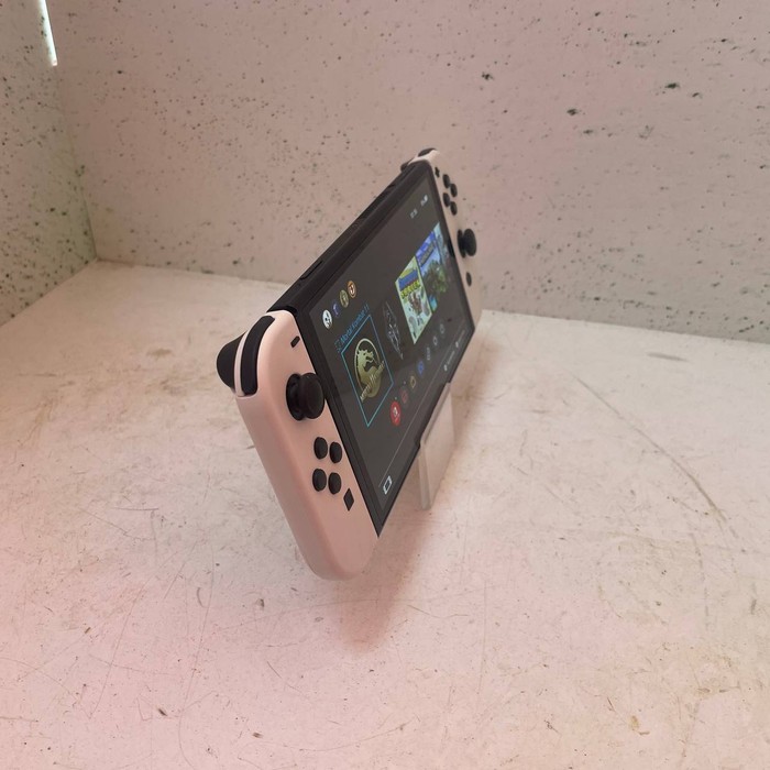 Игровая приставка Nintendo Switch OLED