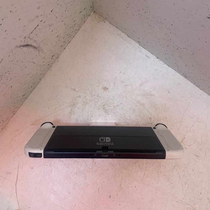 Игровая приставка Nintendo Switch OLED