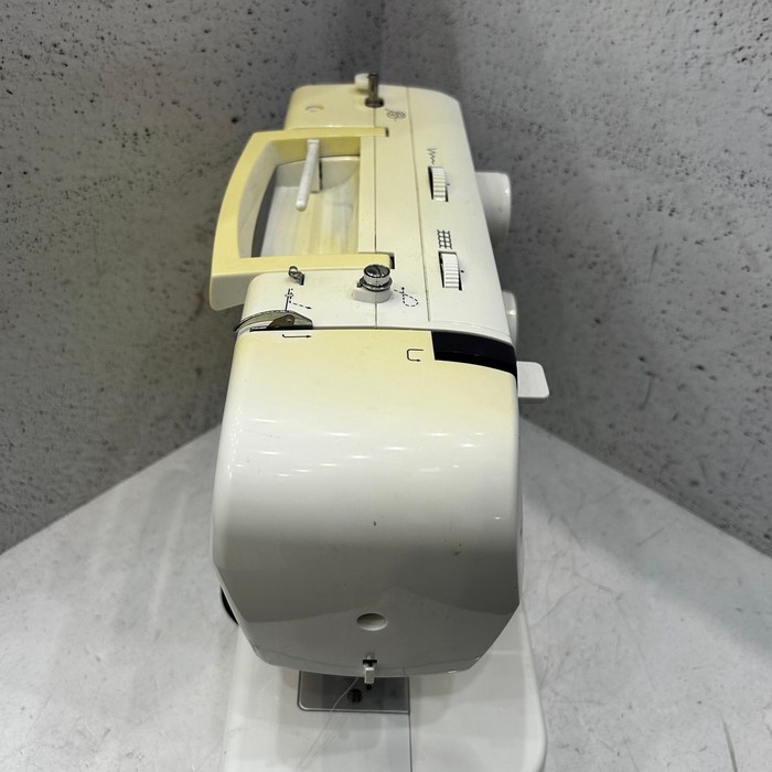 Швейная машина Jaguar 6434