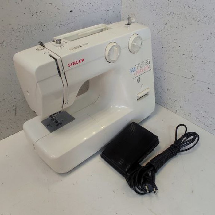 Швейная машина Singer 1120