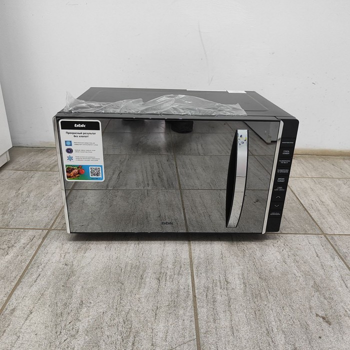 Микроволновая печь BBK 23MWG-850T