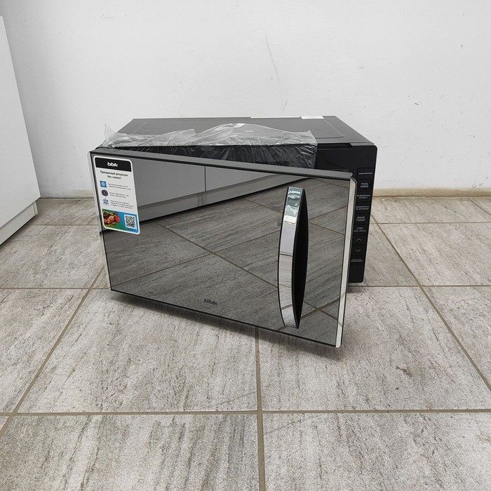 Микроволновая печь BBK 23MWG-850T