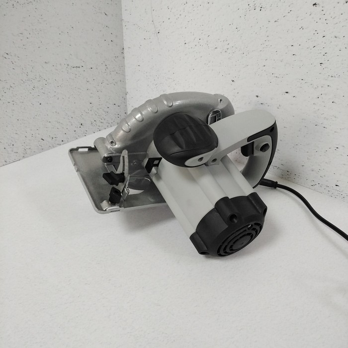 Дисковая пила Ресанта ДП-165/1300 Серый