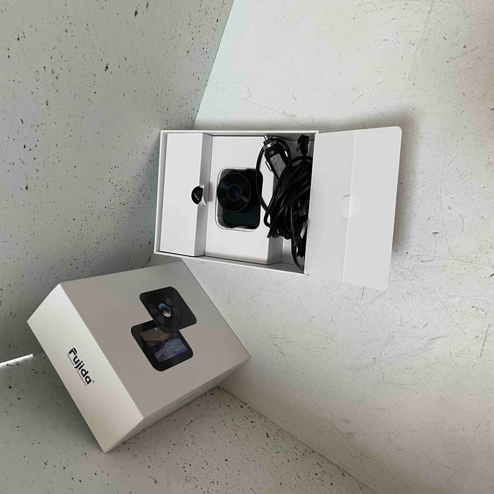 Видеорегистратор Fujida Zoom hit 2