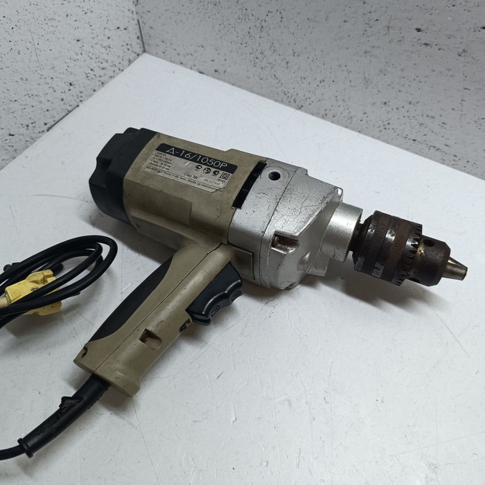 Дрель Интерскол Д16-1050Р