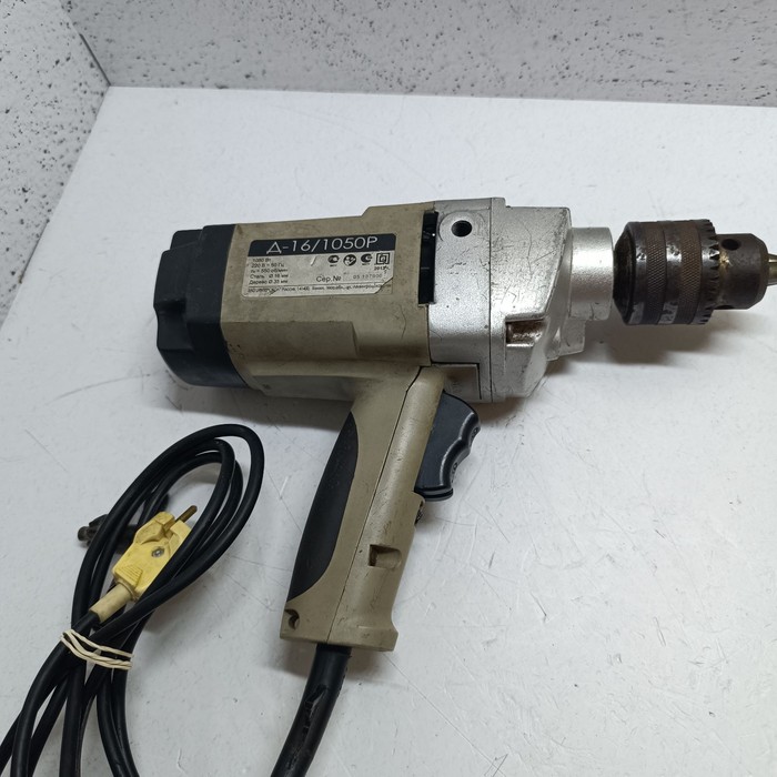 Дрель Интерскол Д16-1050Р