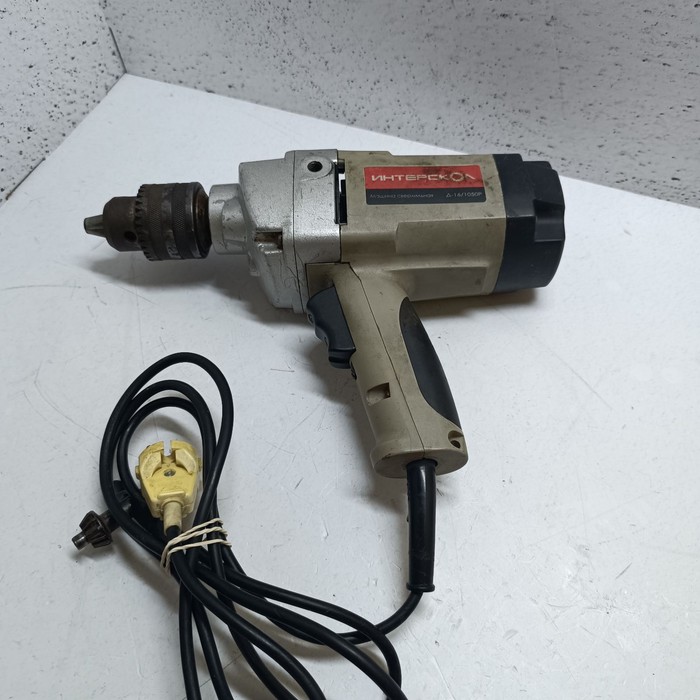 Дрель Интерскол Д16-1050Р