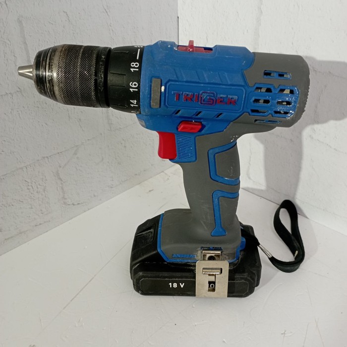 Шуруповерт Trigger 20103