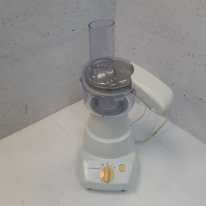 Кухонный комбайн Ладомир 412