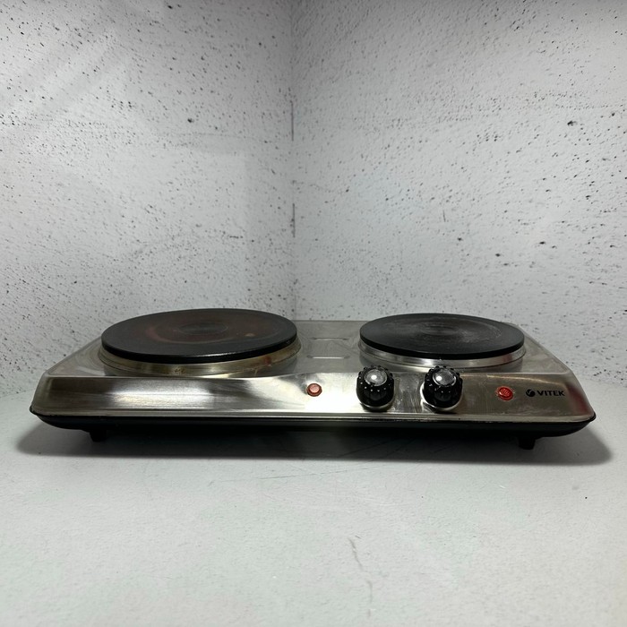 Настольная электрическая плита Vitek VT-3702