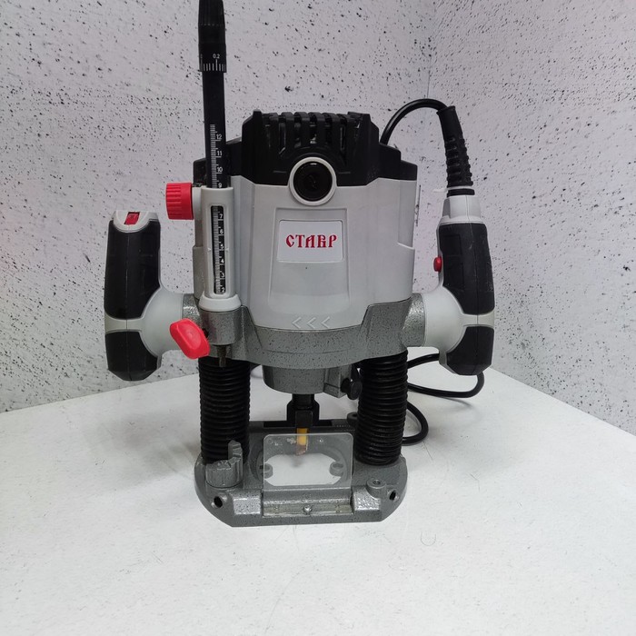 Фрезер Ставр МФ-12/1800