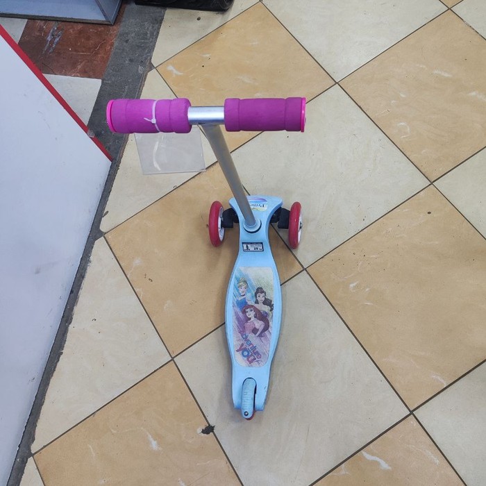 Самокат Re:Action детский