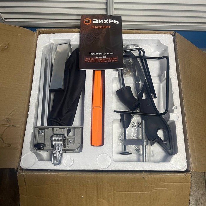 Торцовочная пила Вихрь ПТ-210К