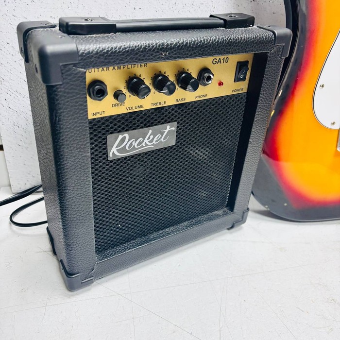 Гитара Rocket ST-01/Sb + комбоусилитель Rocket GA-10