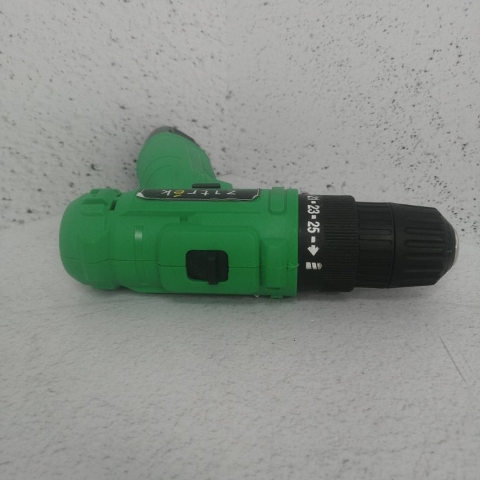 Шуруповерт Zitrek Green 12