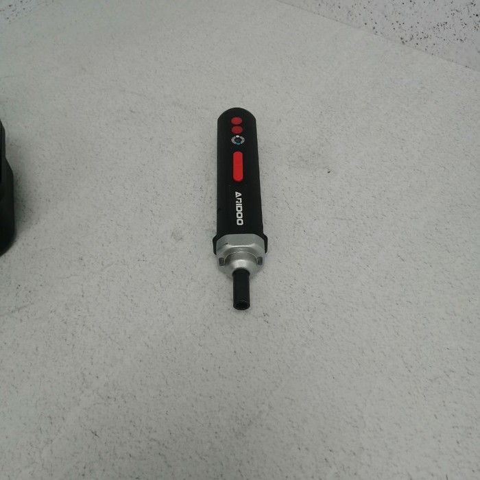 Электроотвертка ARIDOO с набором бит