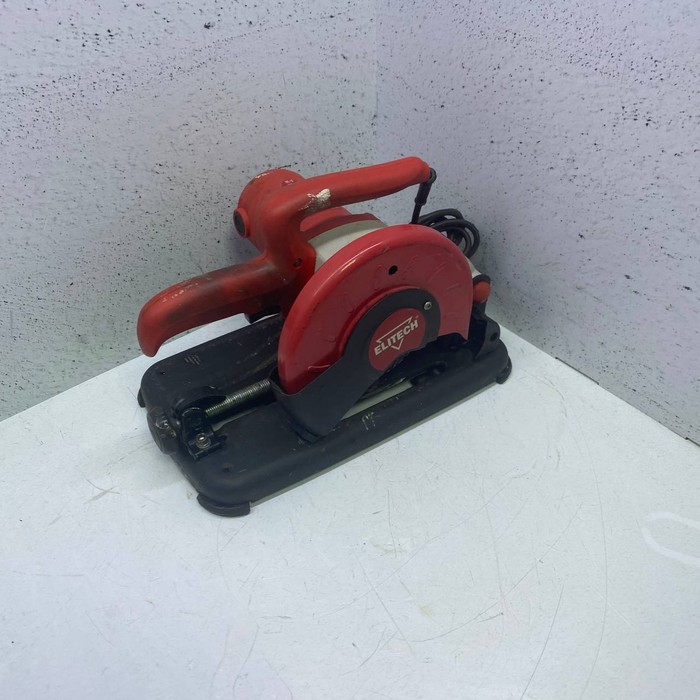 Торцовочная пила Elitech ПМ 1218