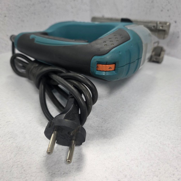 Лобзик Makita 4329
