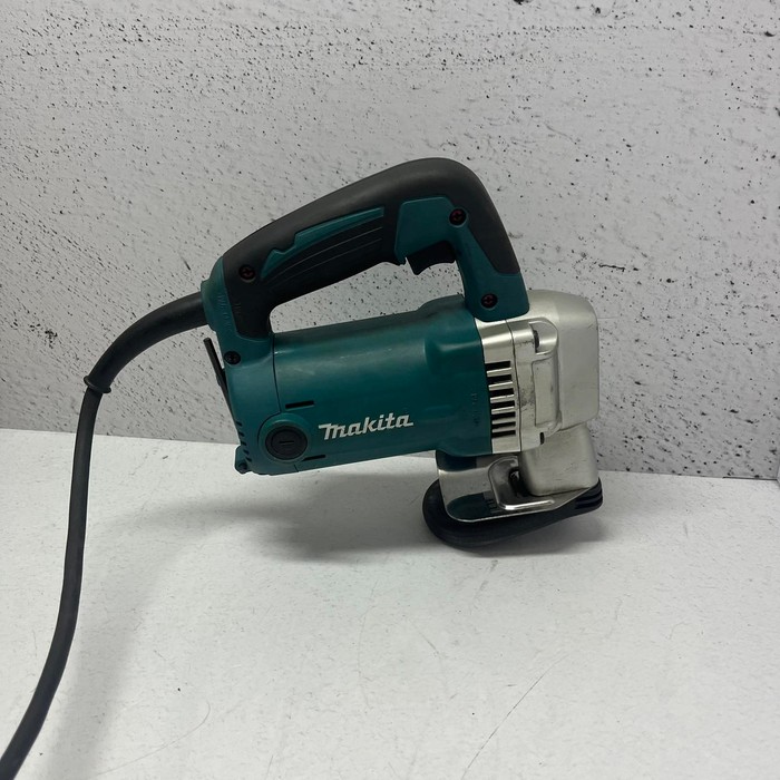 Электроножницы Makita JS3201J
