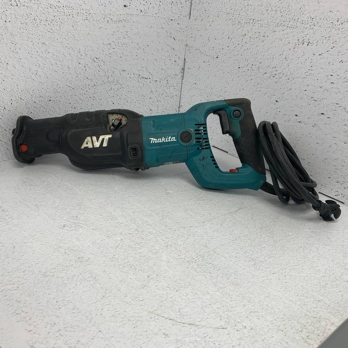 Сабельная пила Makita JRS3070CT
