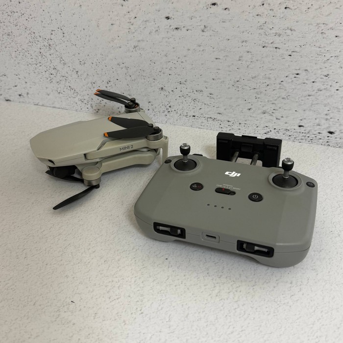 Квадрокоптер DJI MINI2