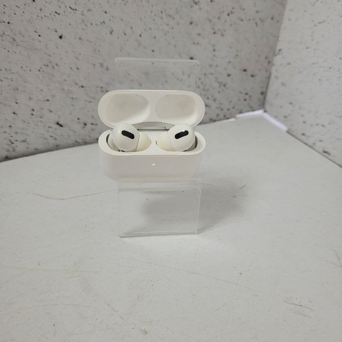 Беспроводные наушники Apple AirPods Pro 3