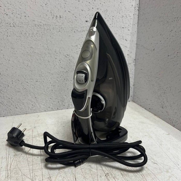 Утюг Aresa AR-3129