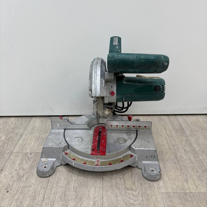 Торцовочная пила DWT DTW KGS12-190