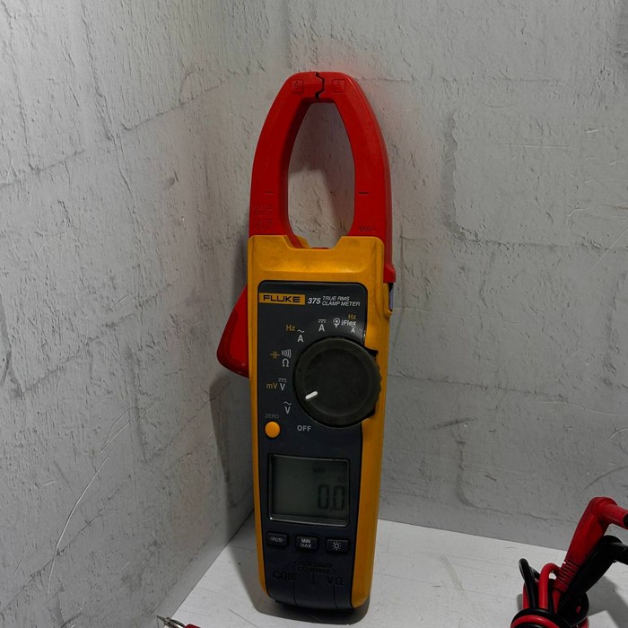 Измеритель сопротивления Fluke 375